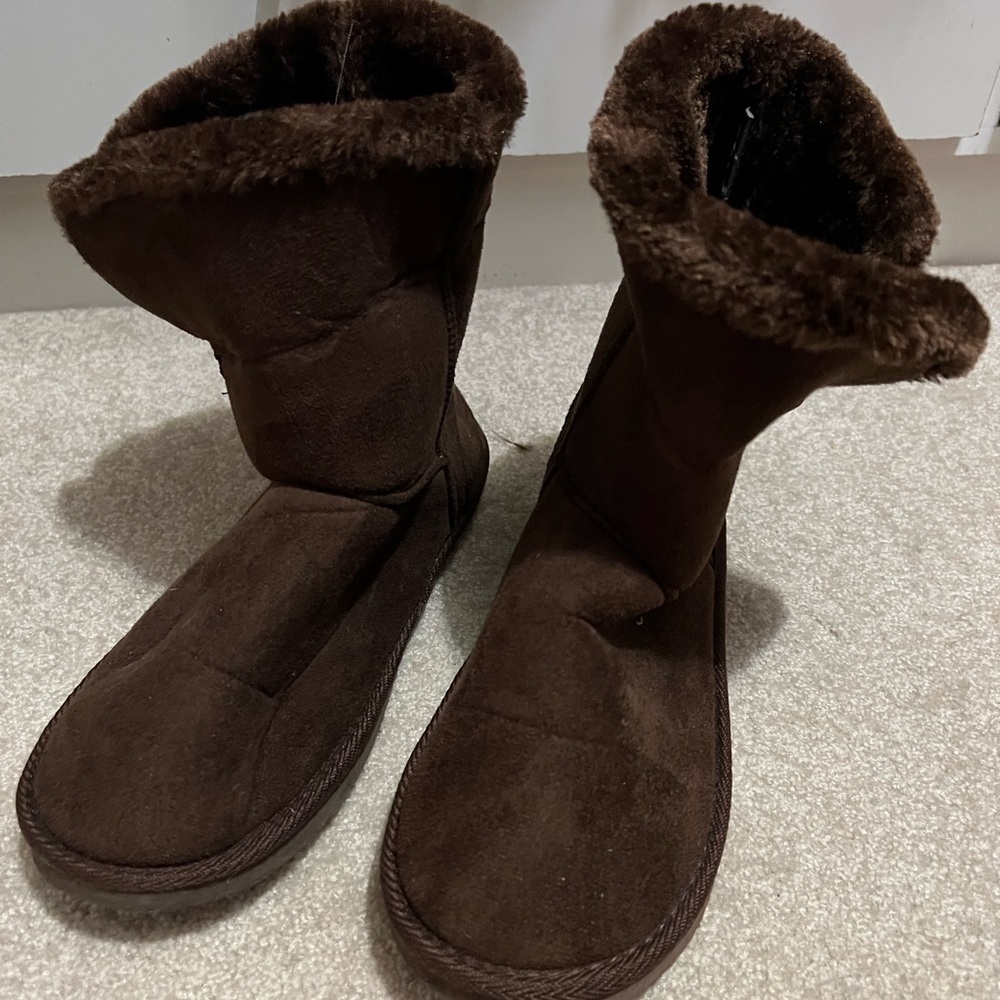 Brown etc boots 8/9